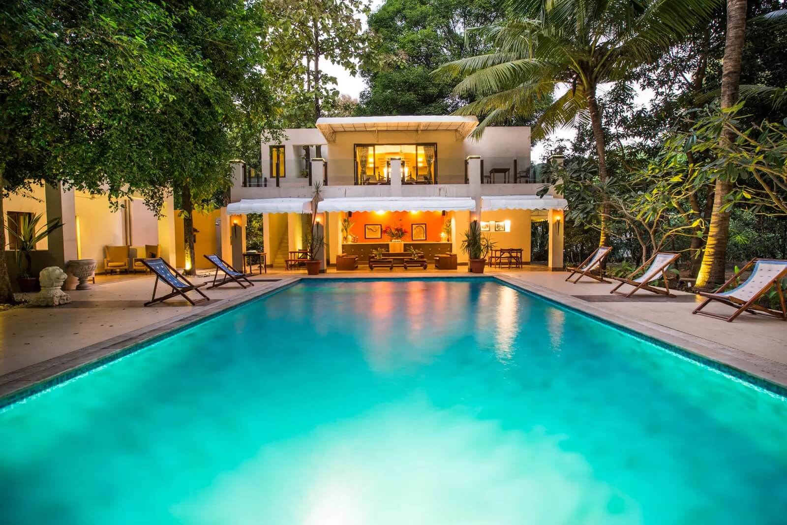 villas in alibaug with swimming pool